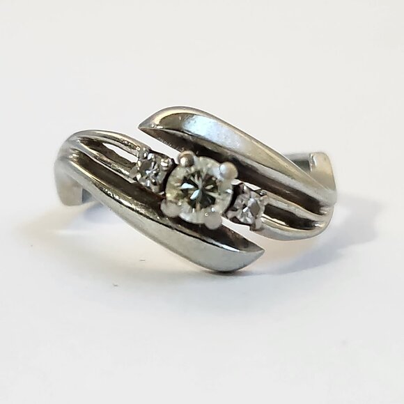 White Gold 18K Solid Natural 3 Diamond .45cts Ring Sz 5 4.28g VTG - Picture 14 of 14